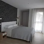 Rosales 3* Saron
