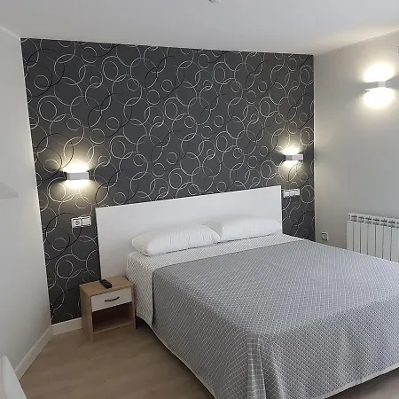 게스트하우스 Rosales 3*