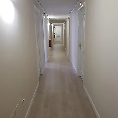 게스트하우스 Rosales 3*