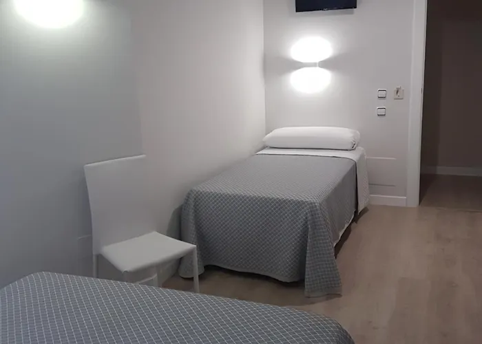 Rosales Guest house Saron